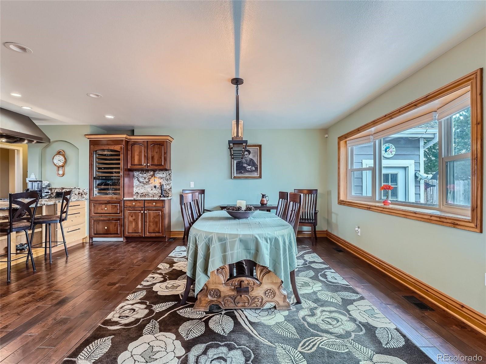 134 S Sly Fox Way