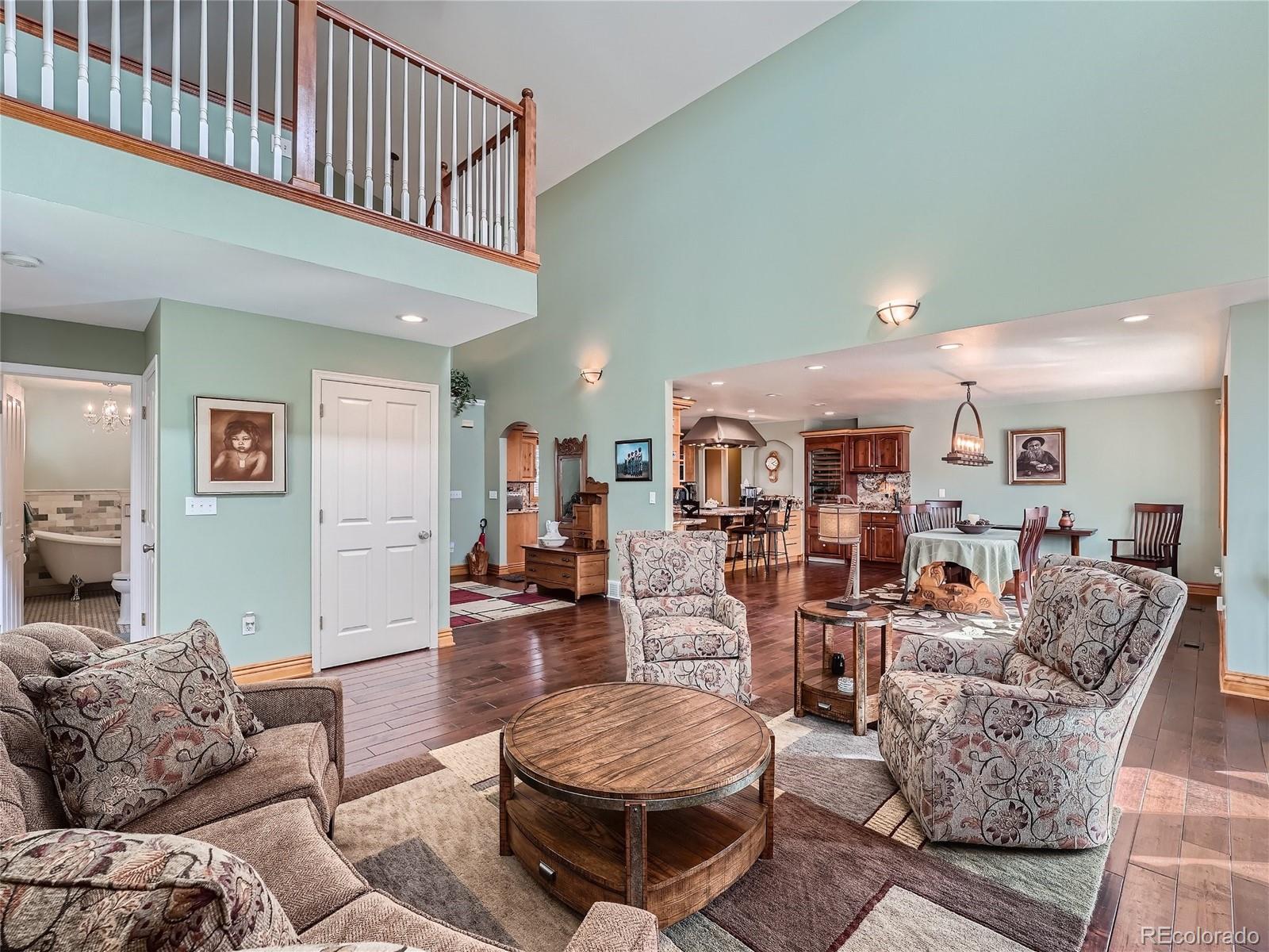 134 S Sly Fox Way