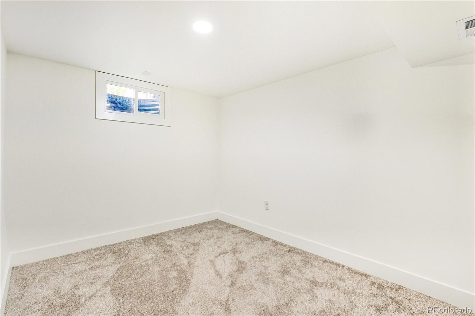 9095 Beechwood Drive