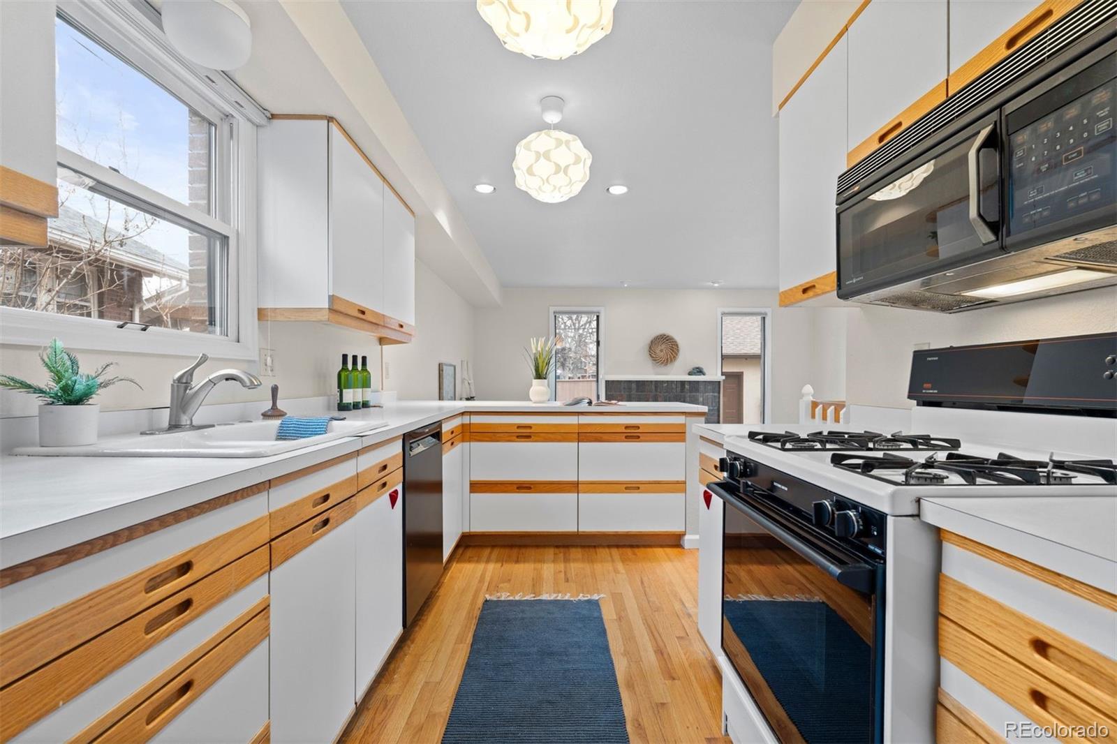 838 Milwaukee Street