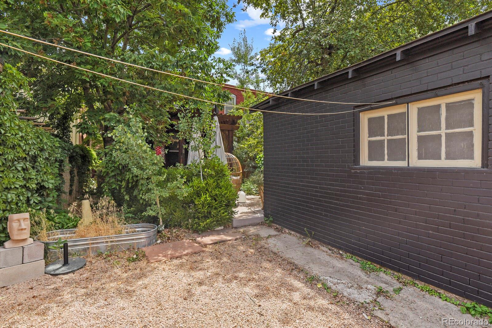 2235 N Gilpin Street