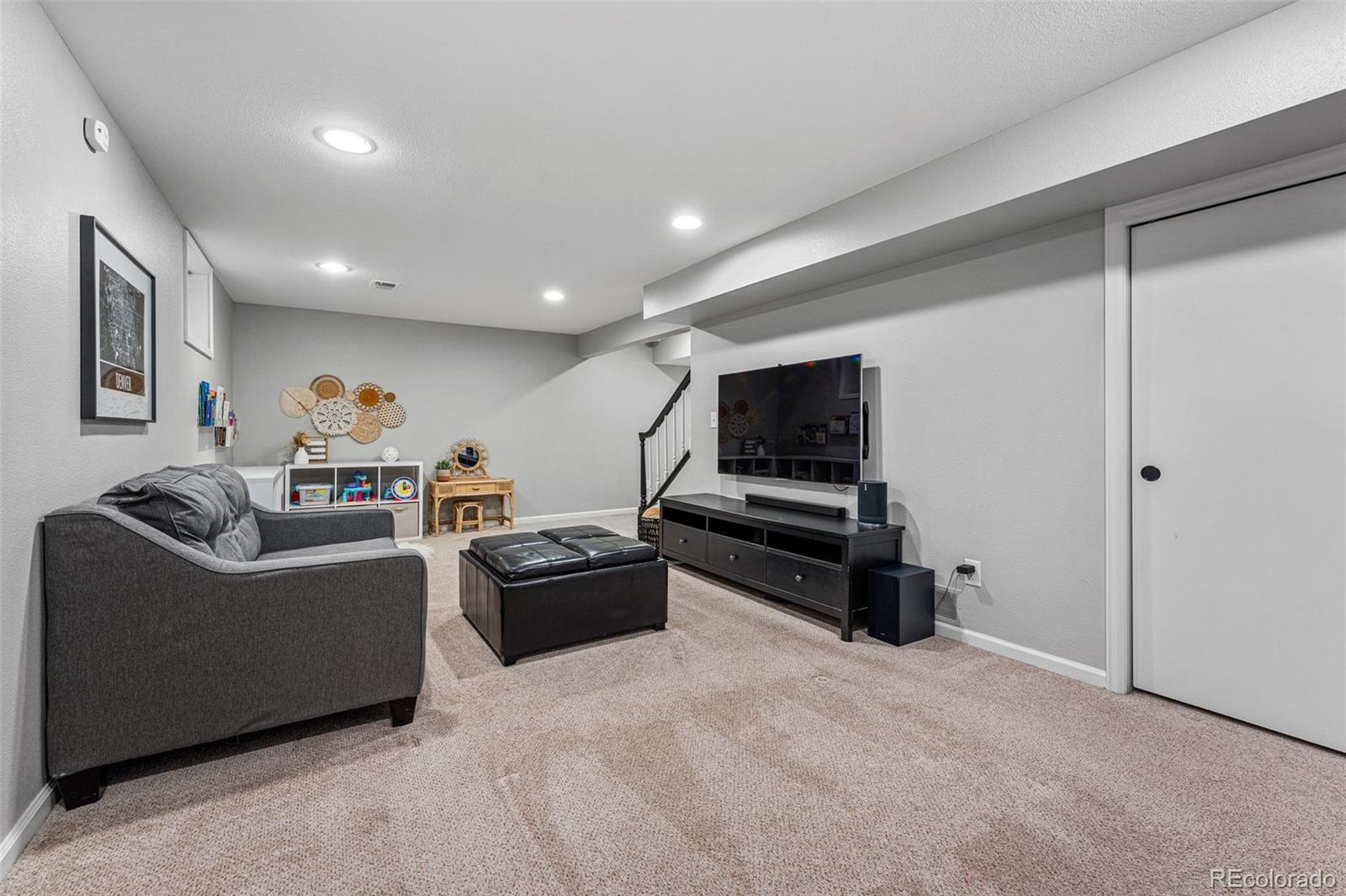 6889 E Costilla Circle