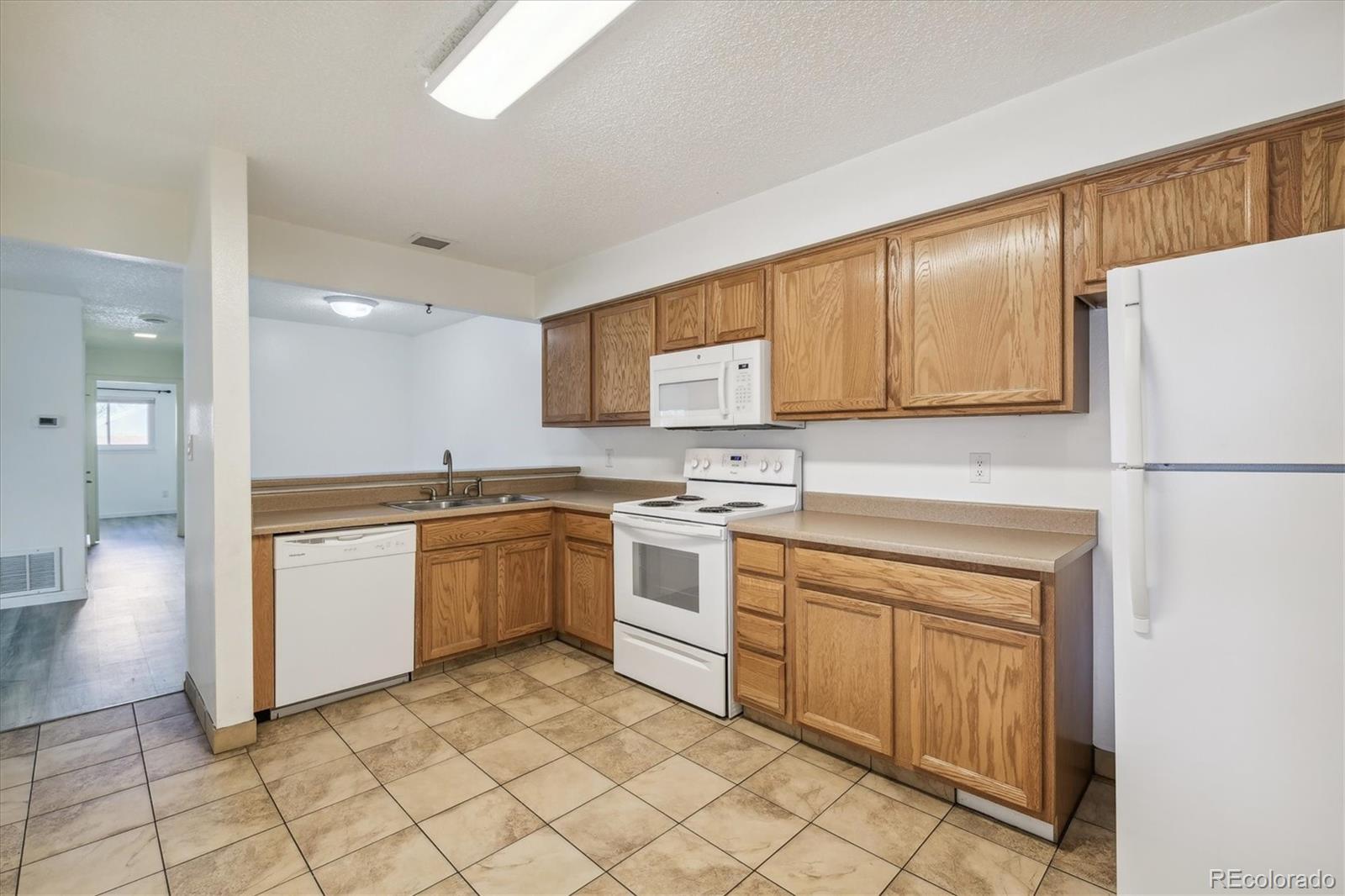 2380 E Fremont Unit: H20