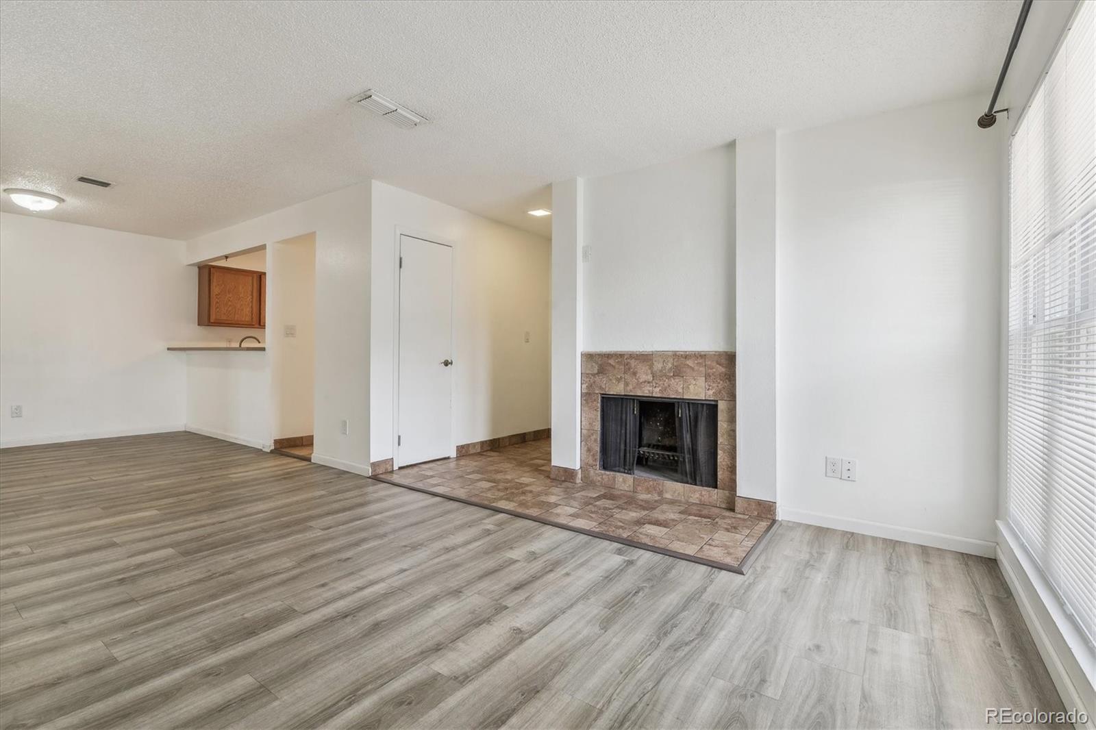 2380 E Fremont Unit: H20