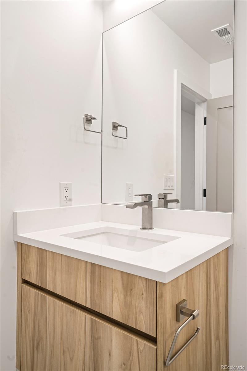 3429 Lawrence Street