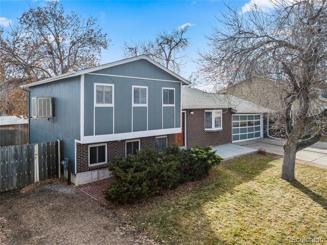 6252 W 70th Place