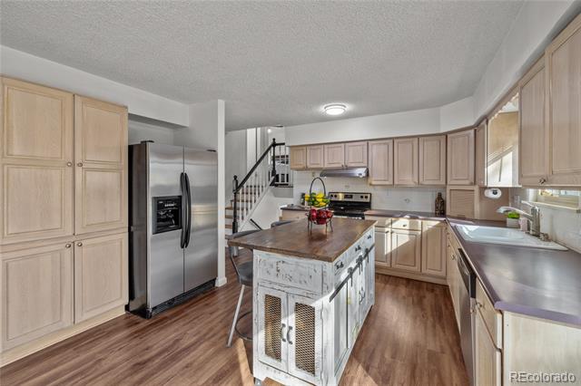 6252 W 70th Place