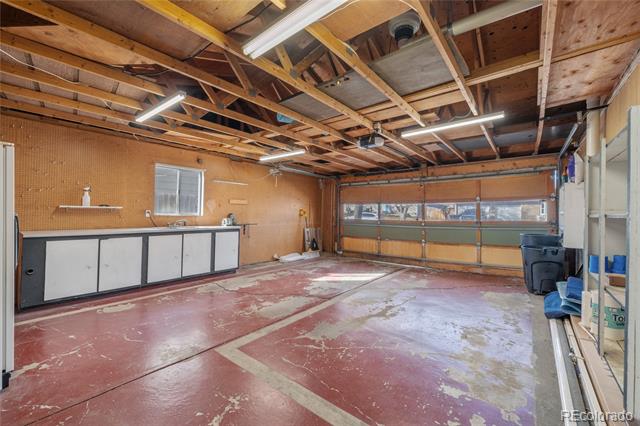 6252 W 70th Place