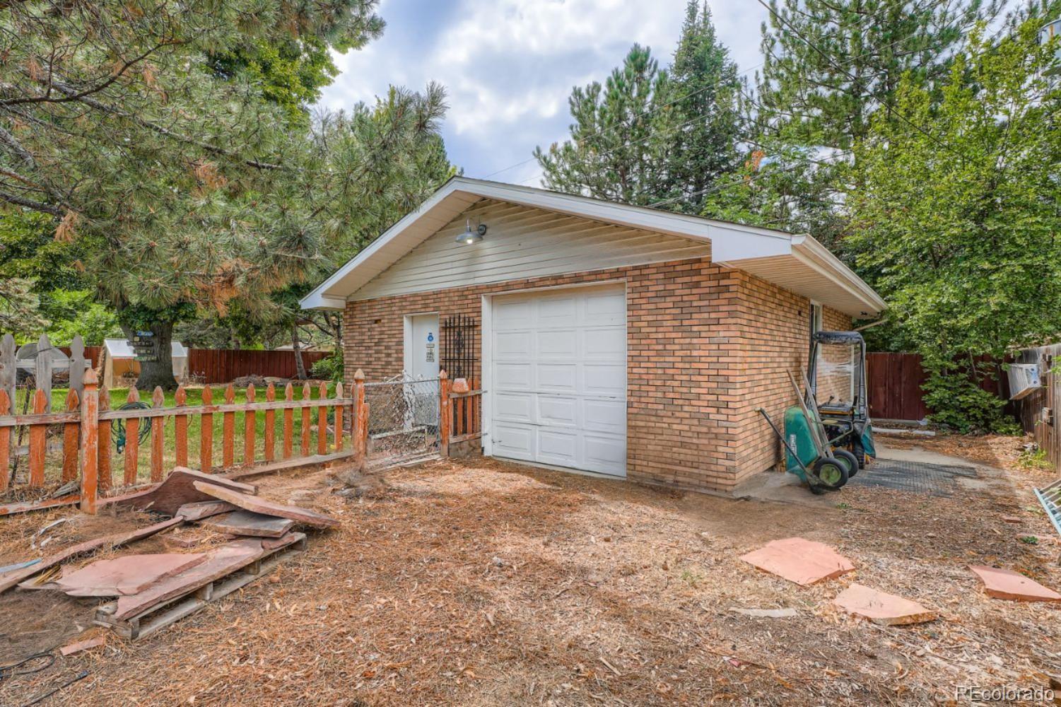 1035 S Elmira Street