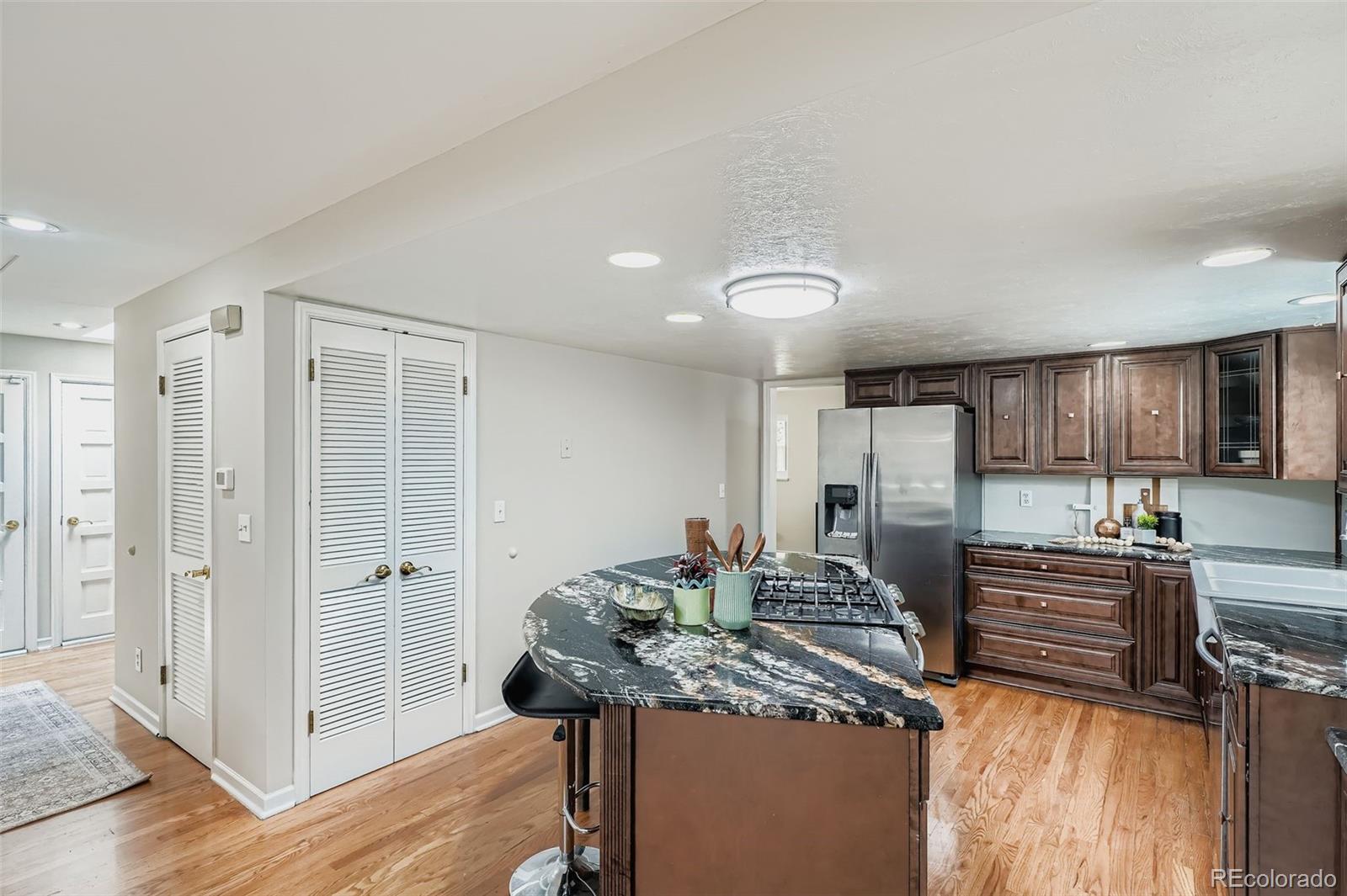 1035 S Elmira Street