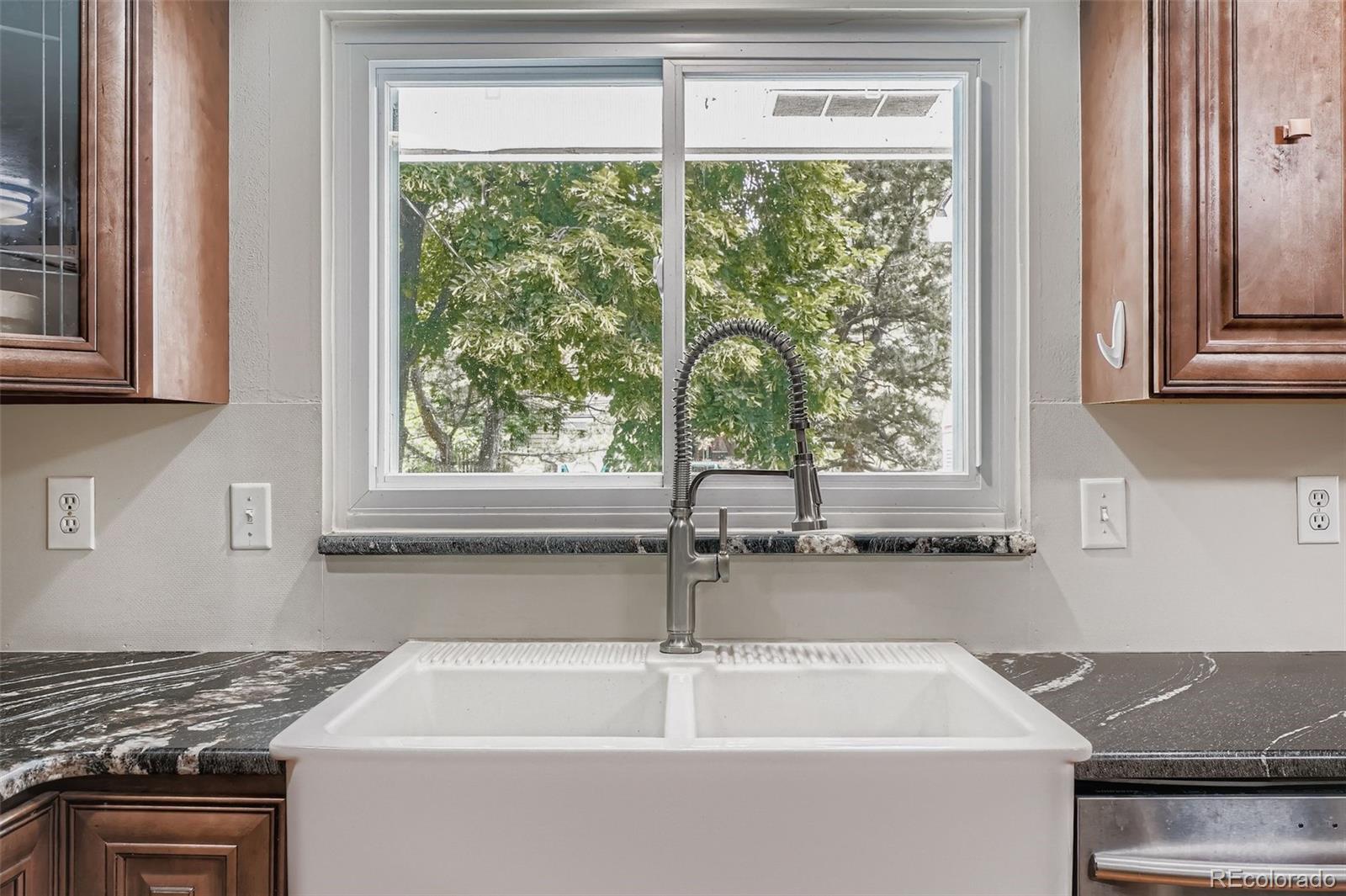 1035 S Elmira Street