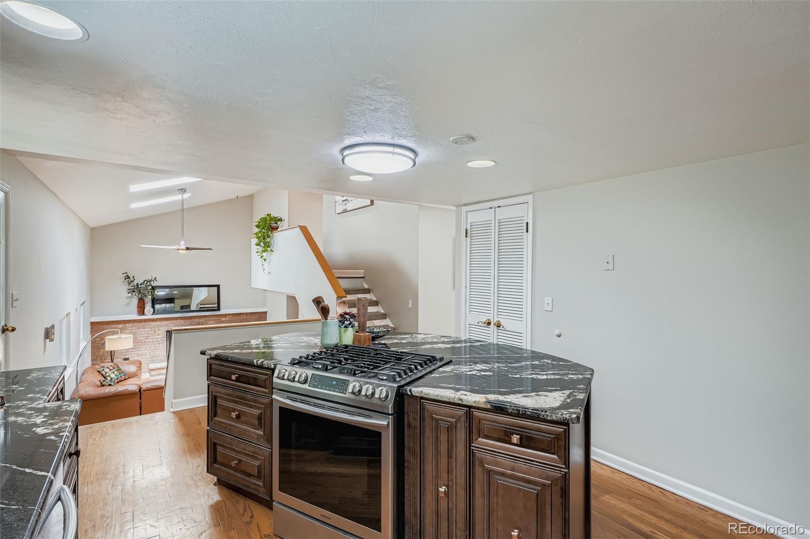 1035 S Elmira Street