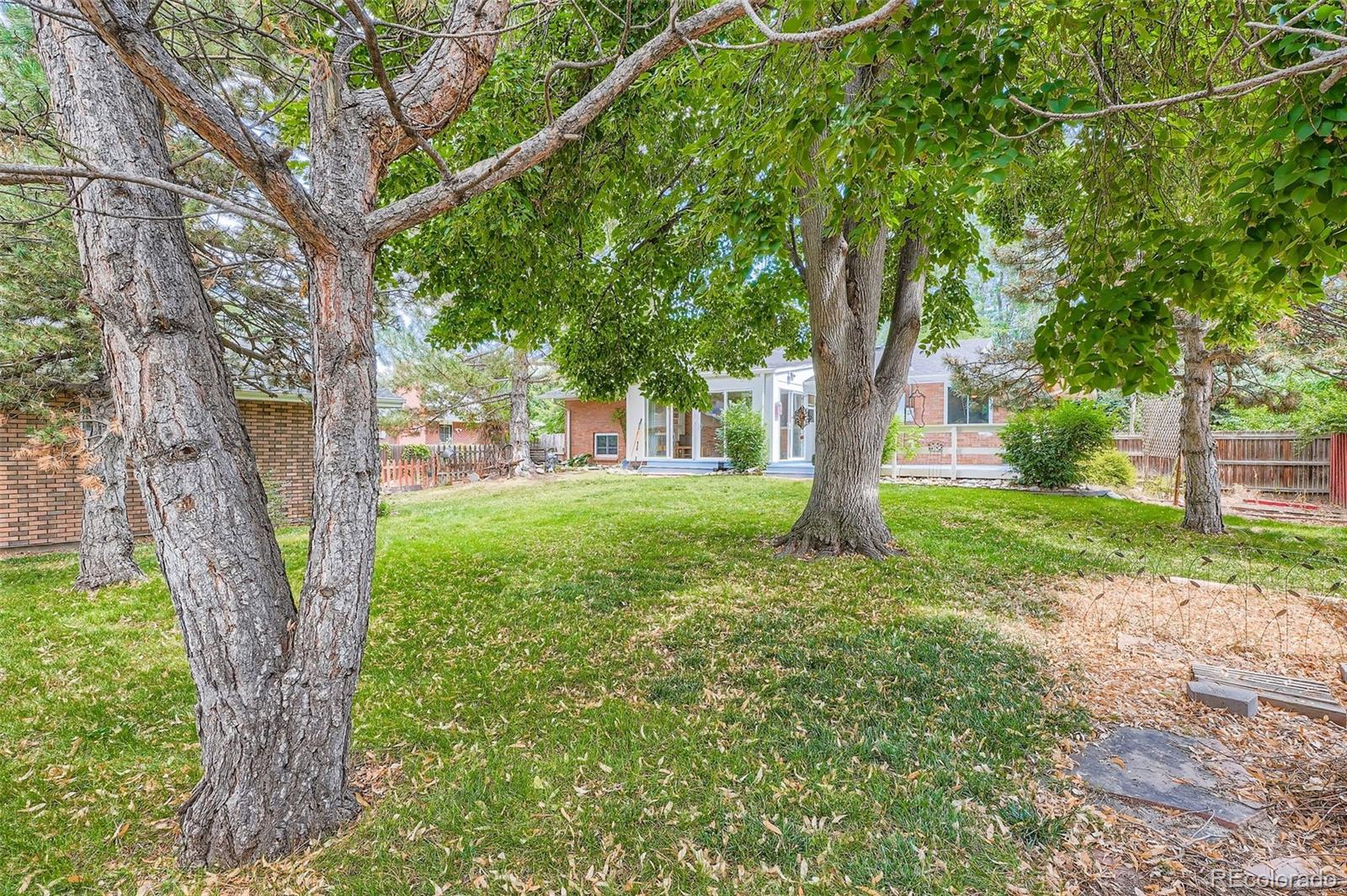 1035 S Elmira Street