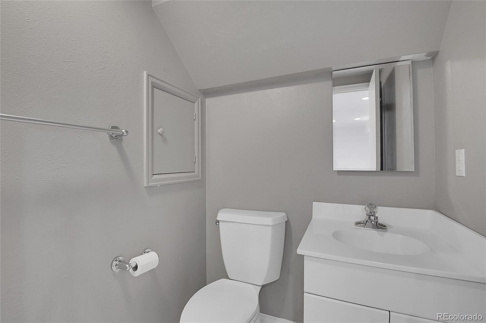 4720 W Stanford Avenue