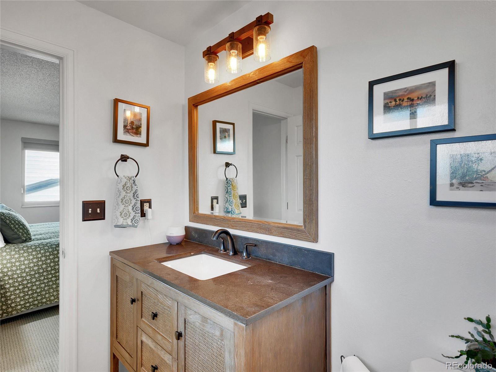 4720 W Stanford Avenue