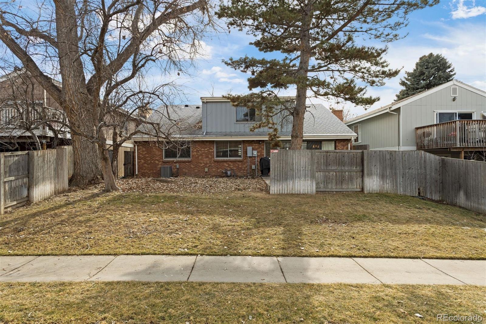 11465 E Amherst Circle N