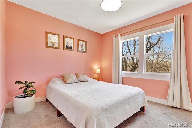 6707 S Elizabeth Street