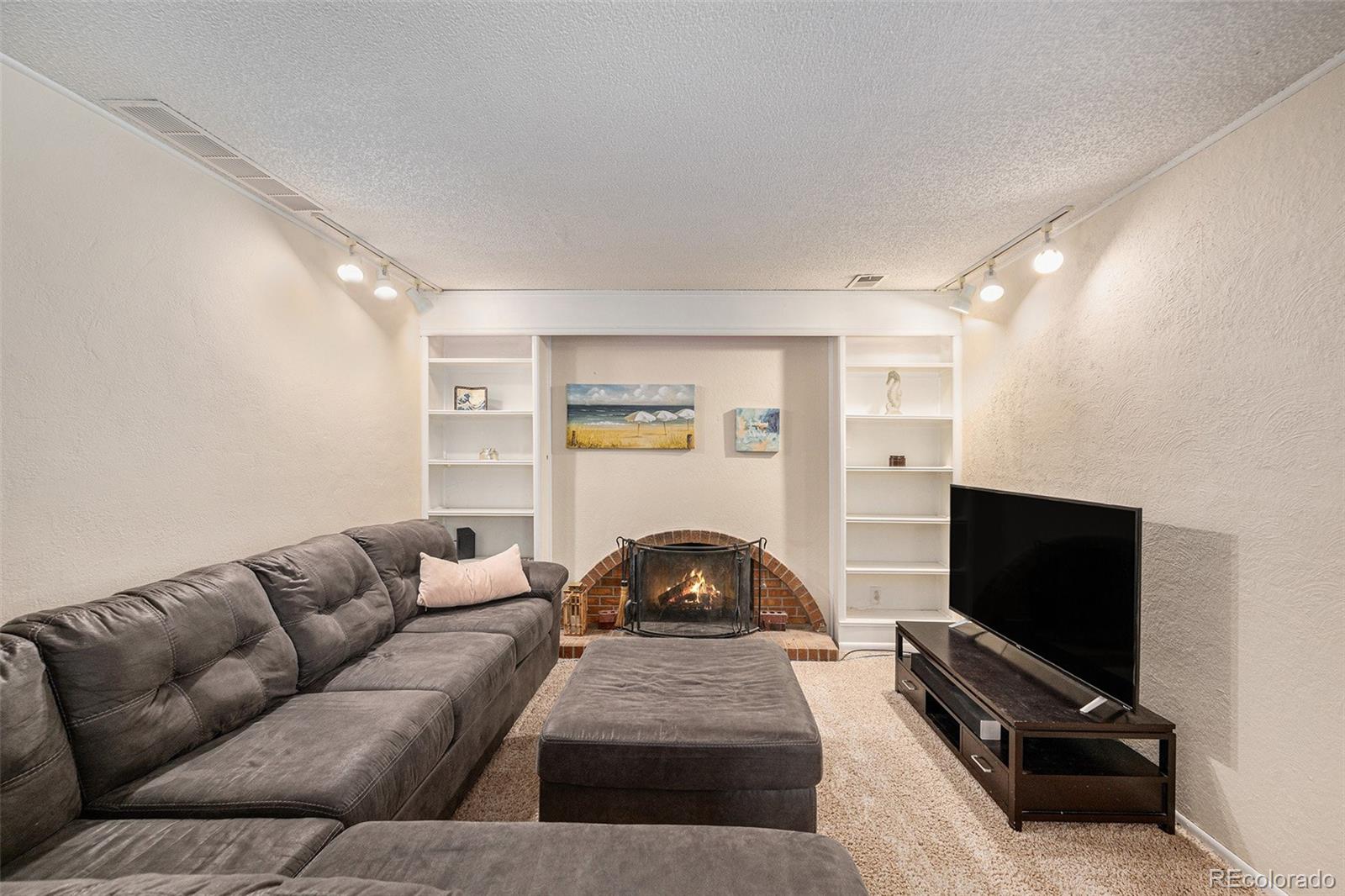 3756 S Mission Parkway