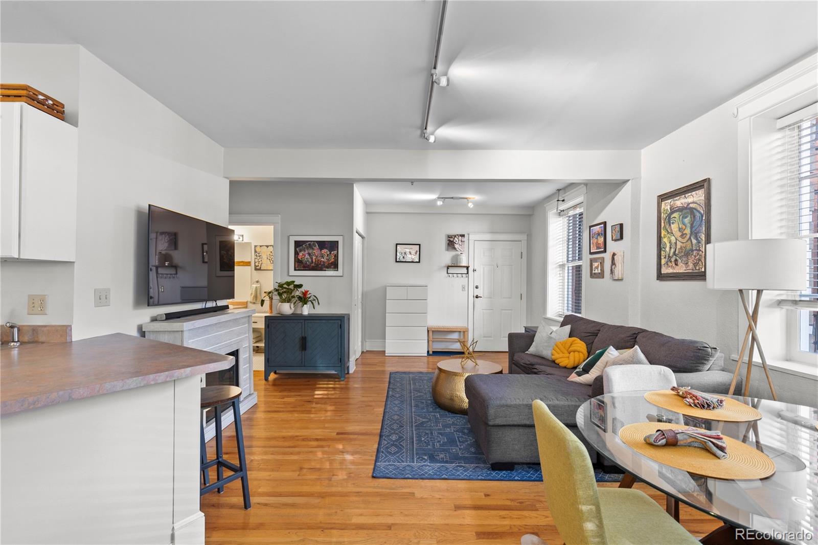 325 E 18th Avenue