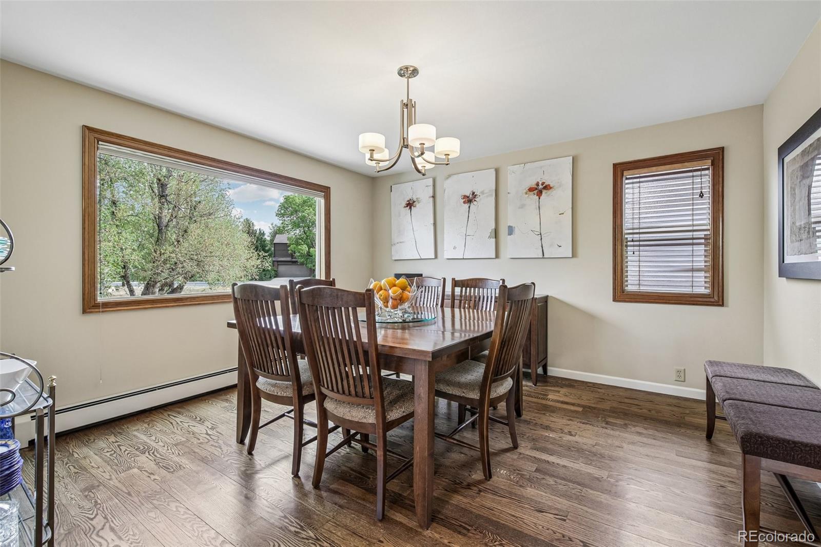 869 W Barberry Circle