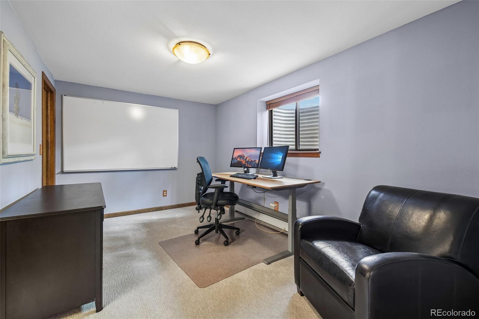 869 W Barberry Circle