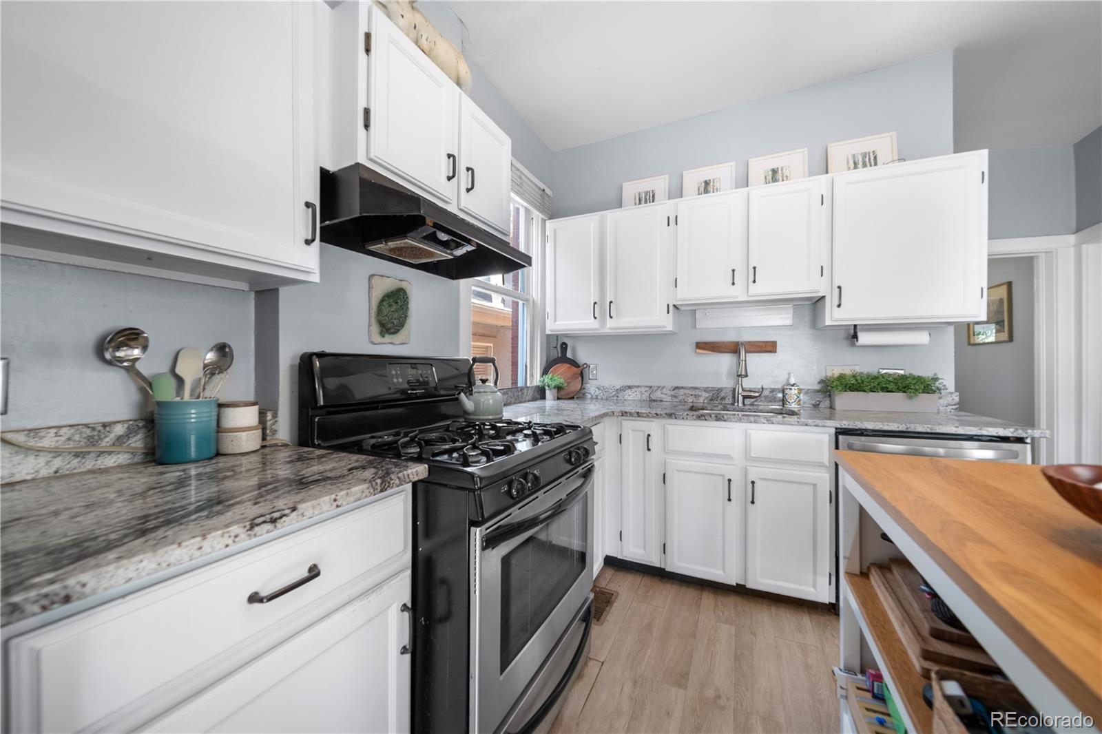 461 N Downing Street