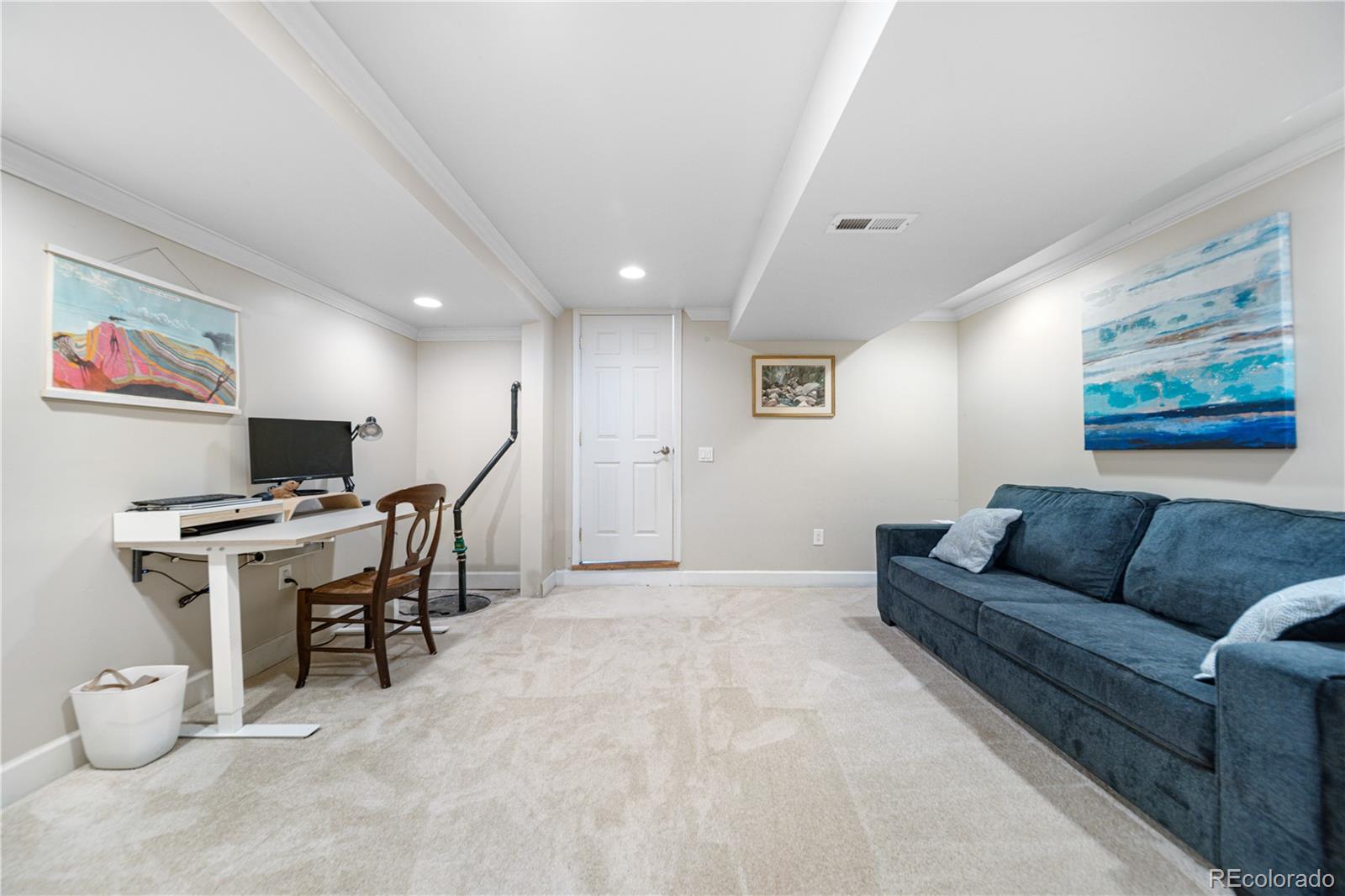 461 N Downing Street