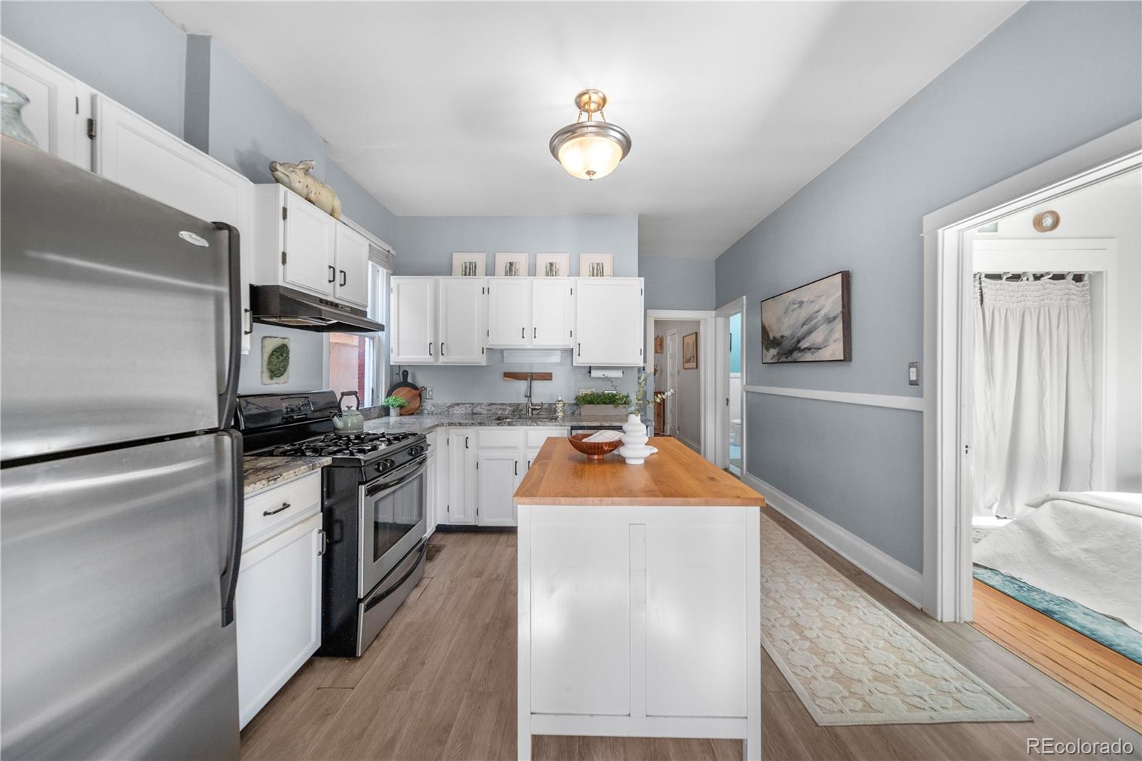 461 N Downing Street