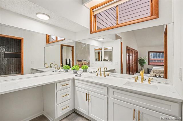169 Xenon Street Unit: 30