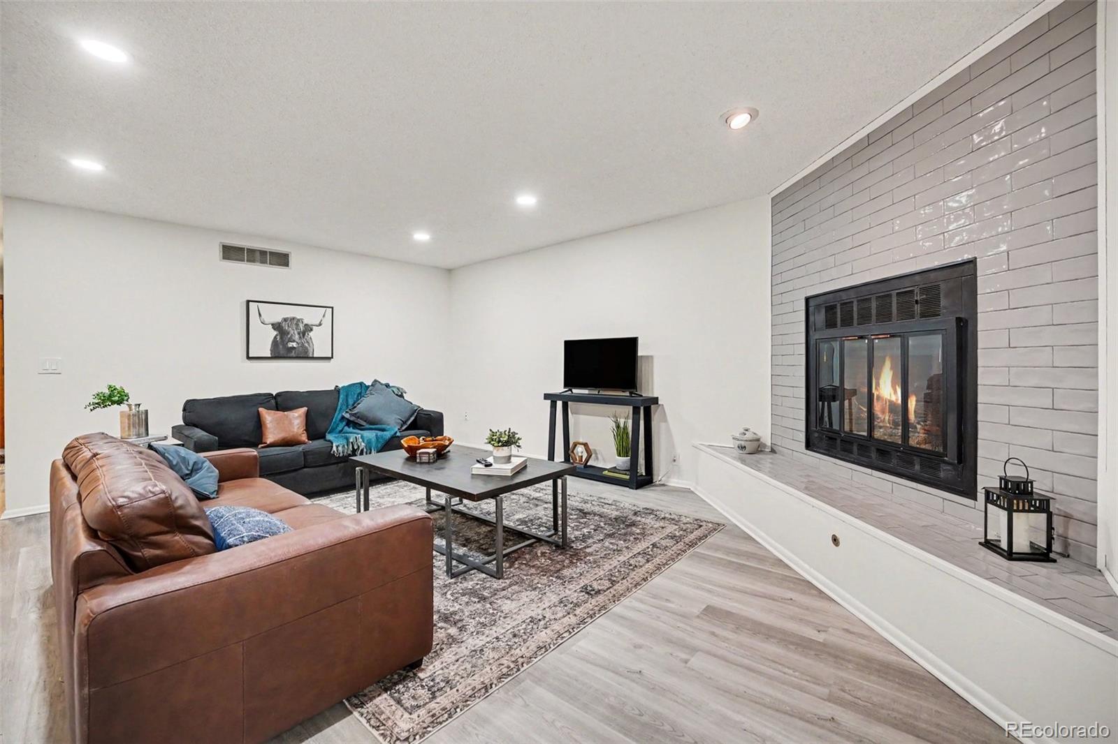 169 Xenon Street Unit: 30