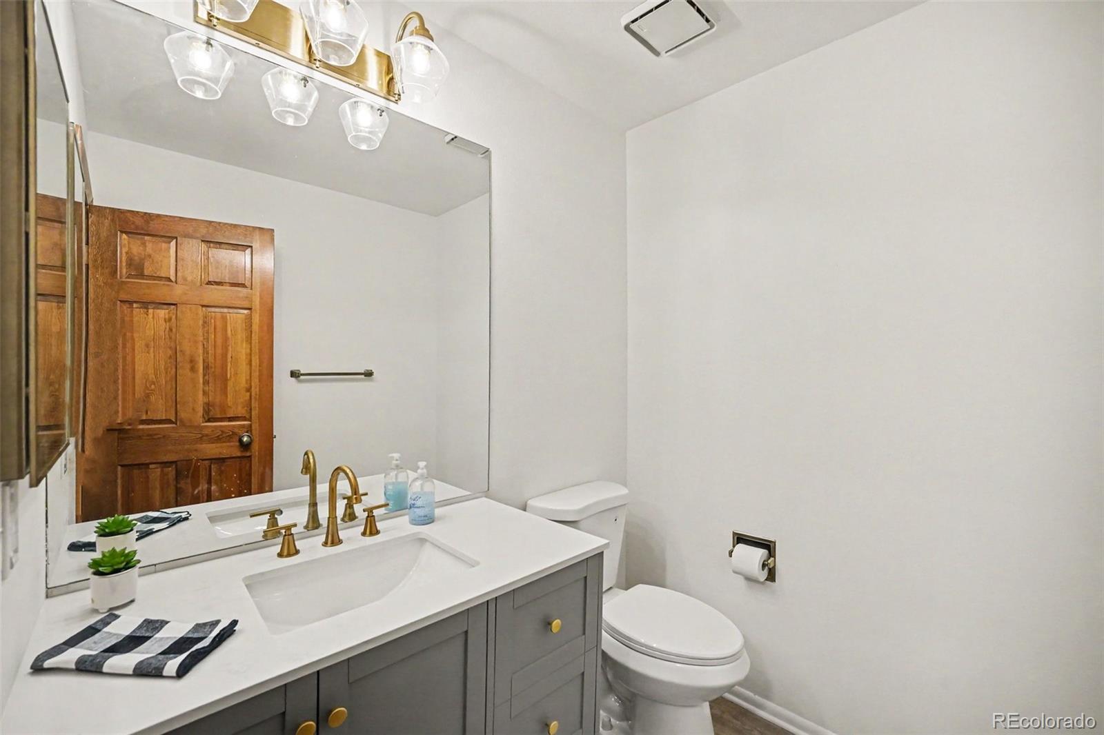 169 Xenon Street Unit: 30
