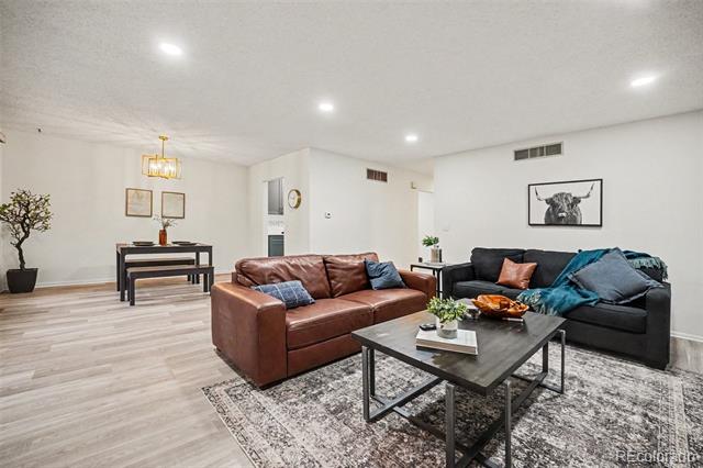169 Xenon Street Unit: 30