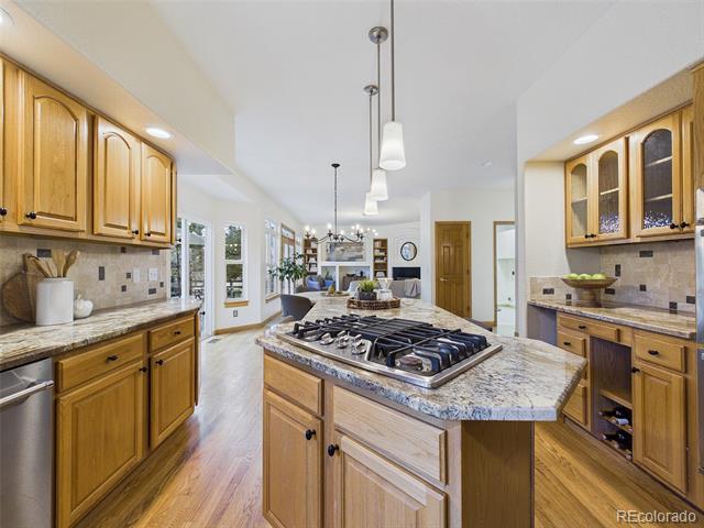 1931 Creekside Drive