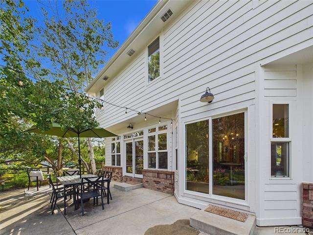 1931 Creekside Drive
