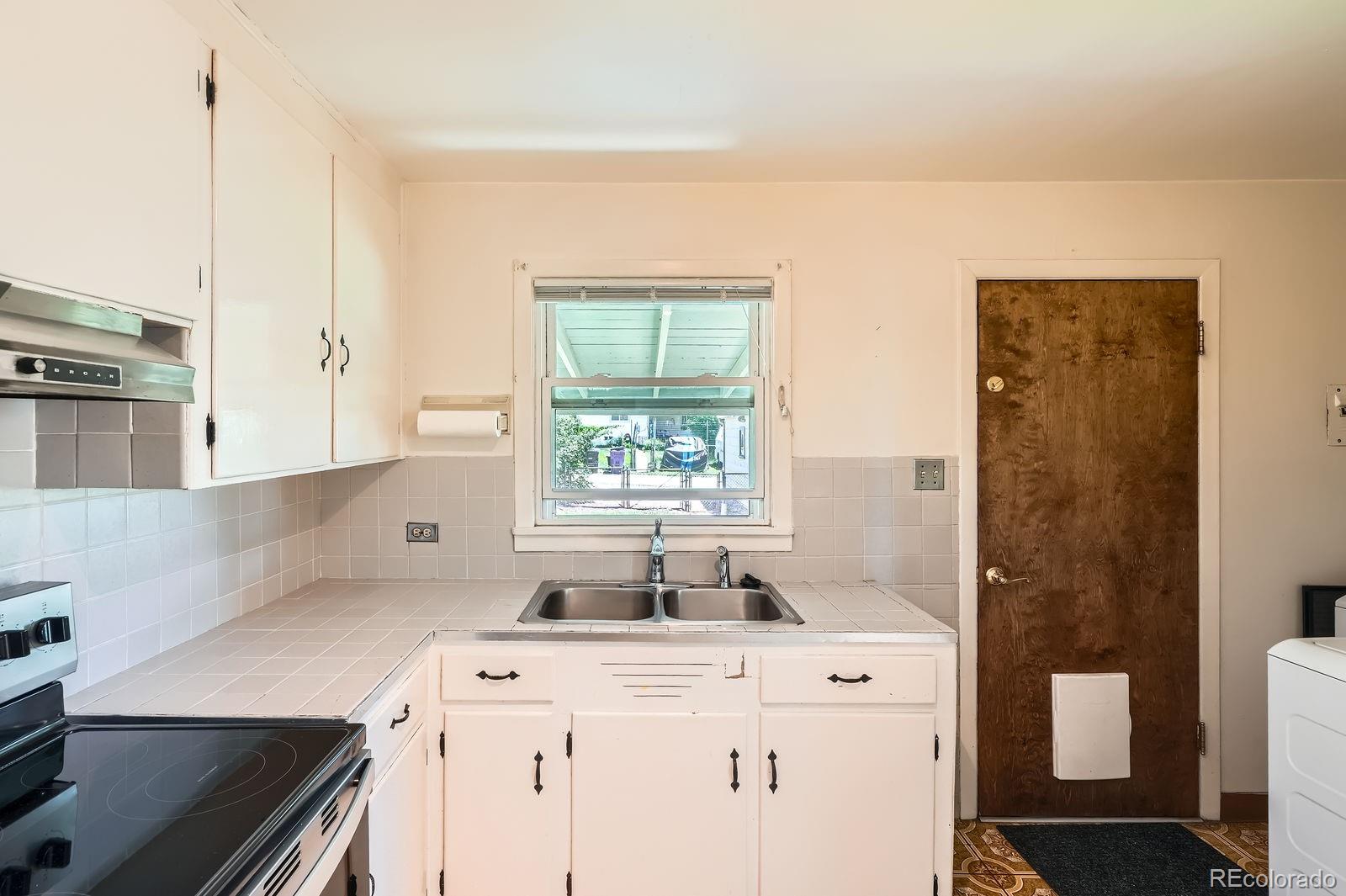 1140 S Xavier Street