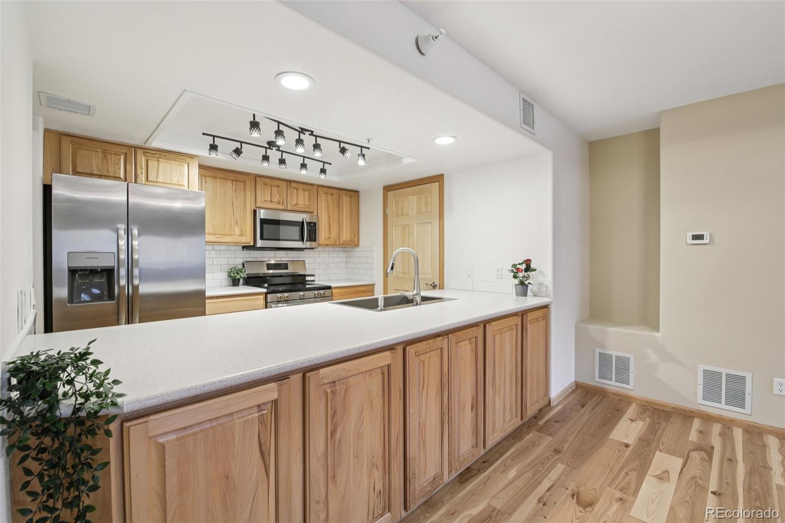 23674 Pondview Place Unit: B