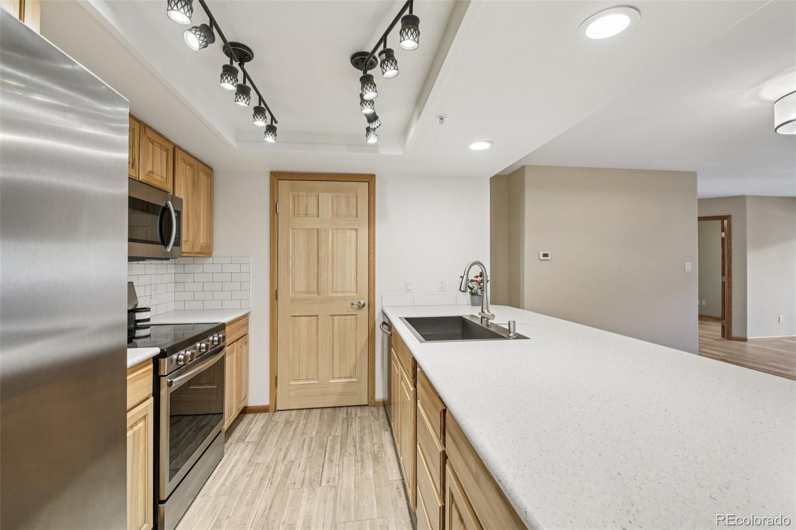 23674 Pondview Place Unit: B