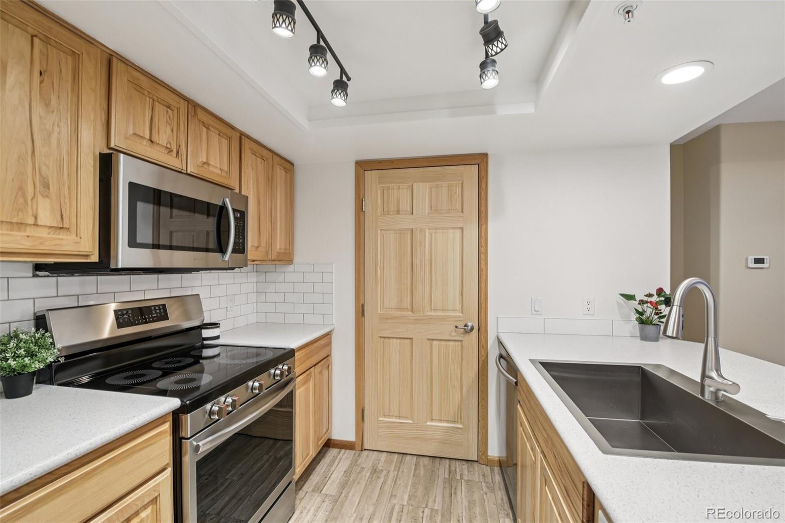 23674 Pondview Place Unit: B