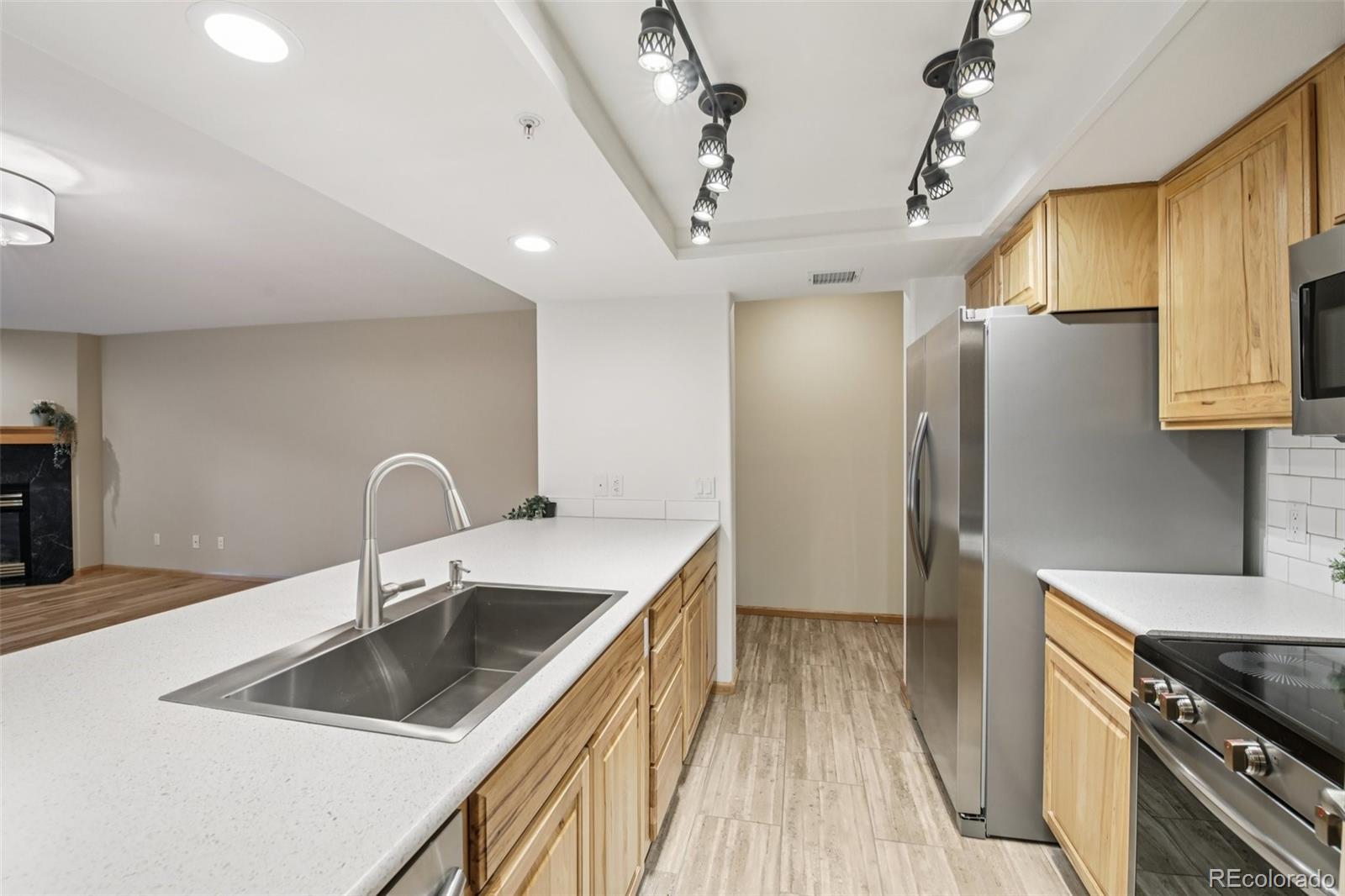 23674 Pondview Place Unit: B