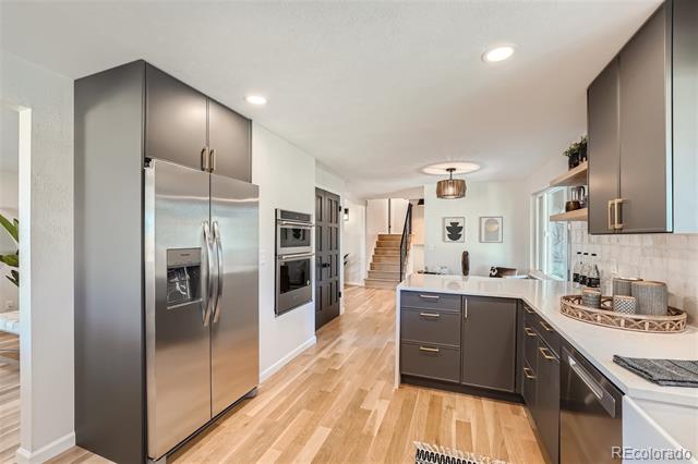 8328 W 69th Way