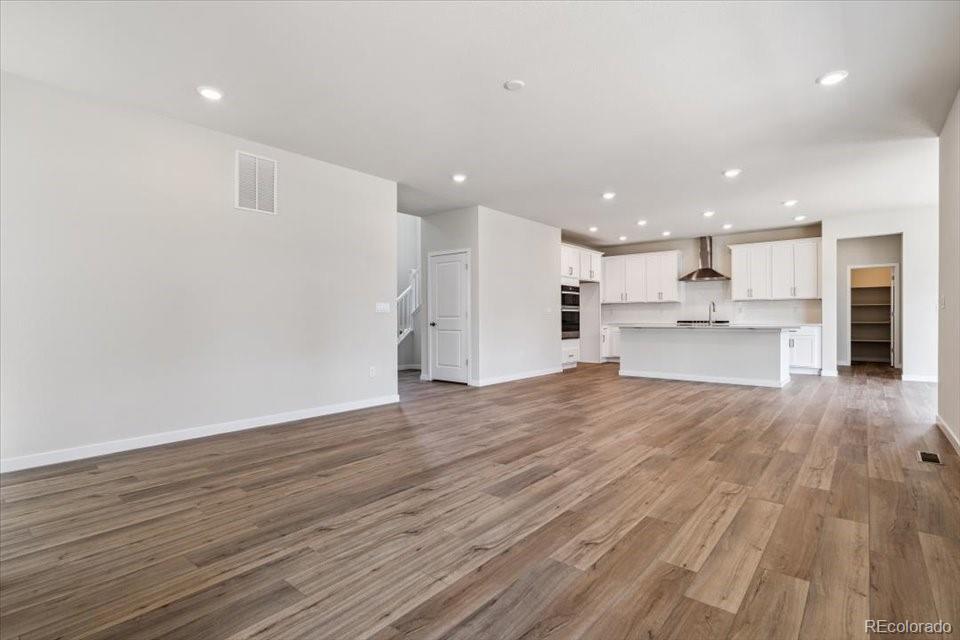 2561 Bailey Lane