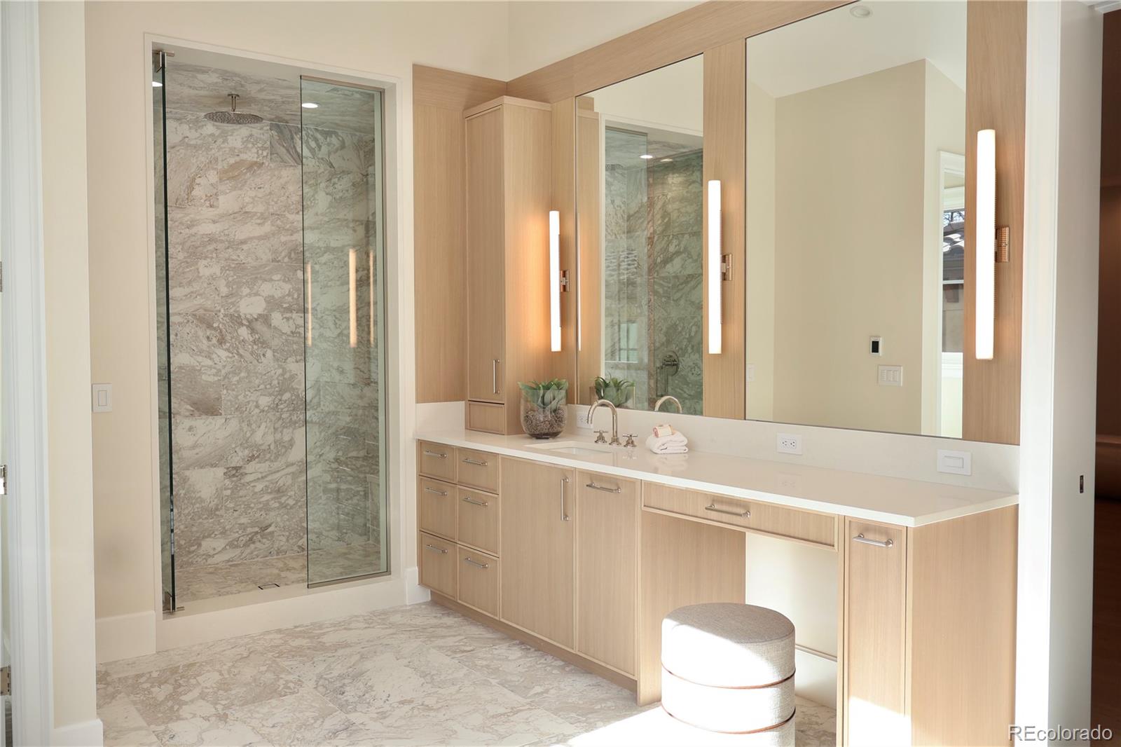 2332 S Columbine Street