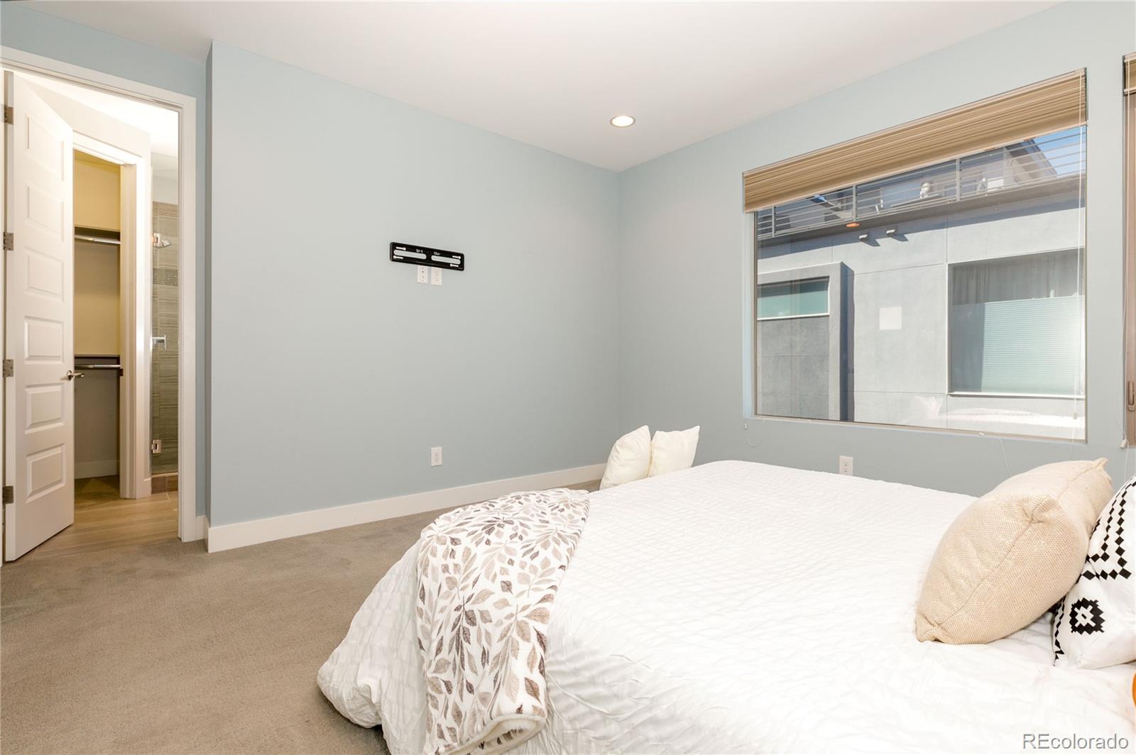 2639 17th Street Unit: 2