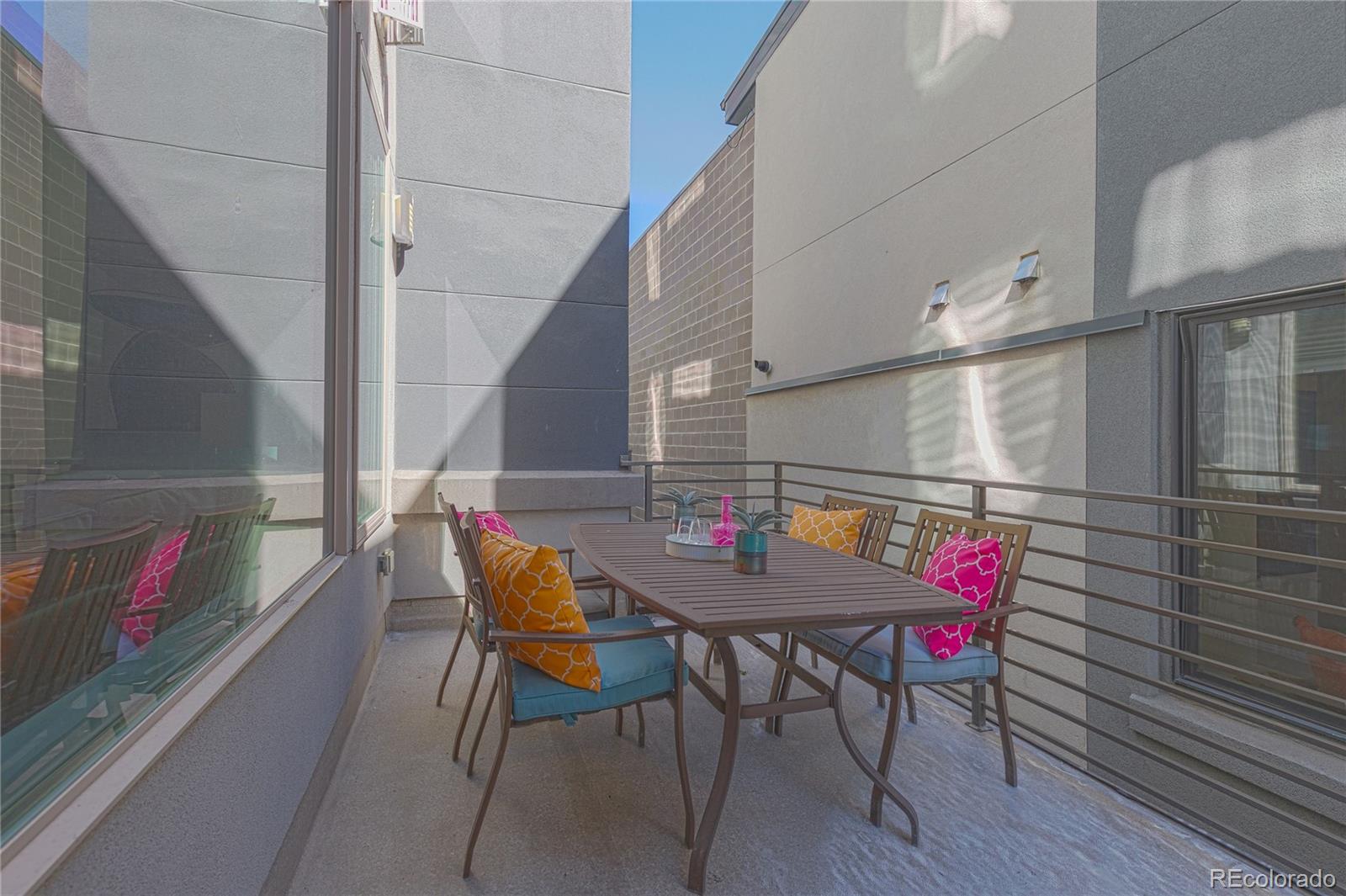 2639 17th Street Unit: 2