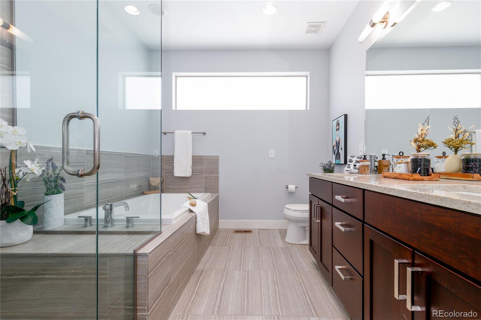 2639 17th Street Unit: 2
