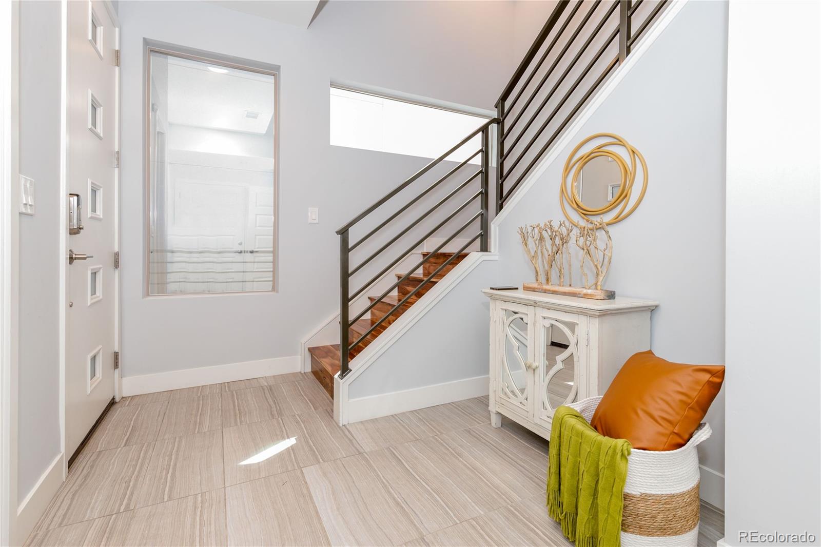 2639 17th Street Unit: 2