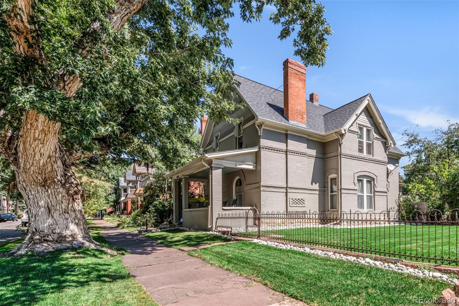 3328 Bryant Street