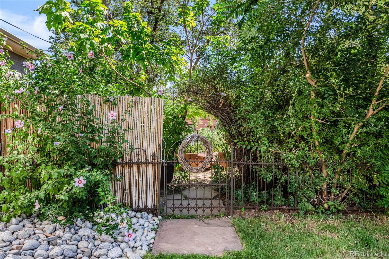 3328 Bryant Street