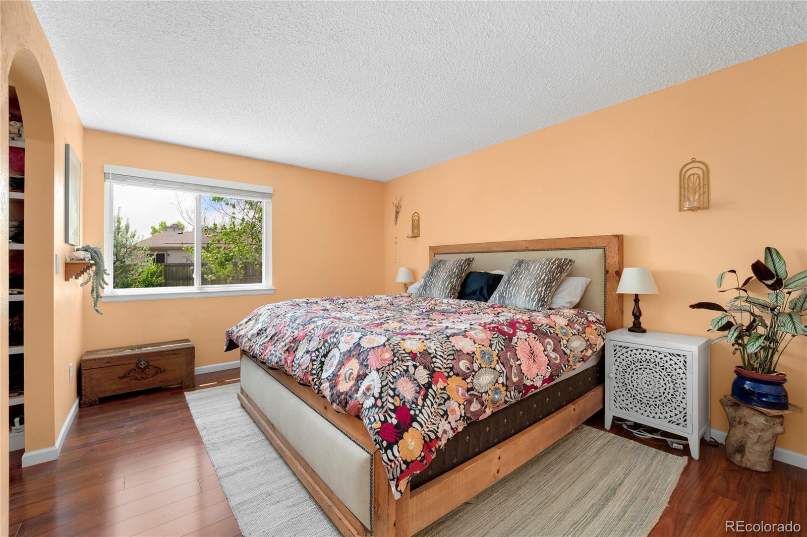 9376 W Wagon Trail Circle