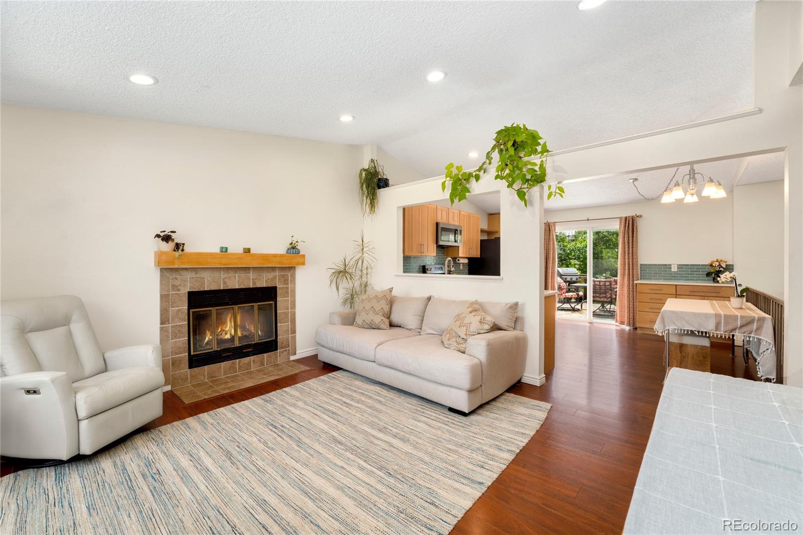 9376 W Wagon Trail Circle